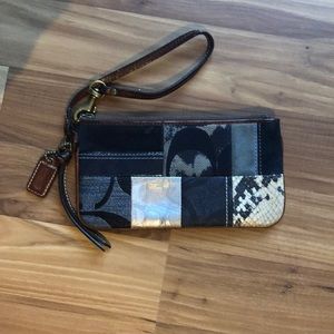 Coach Vintage Wristlet